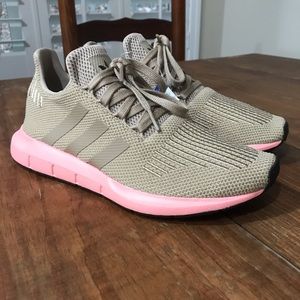 Women’s Original- MI Swift Run Adidas Shoes 👟